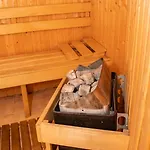 зорница Pensión 3*