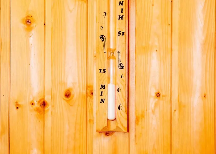 招待所 зорница