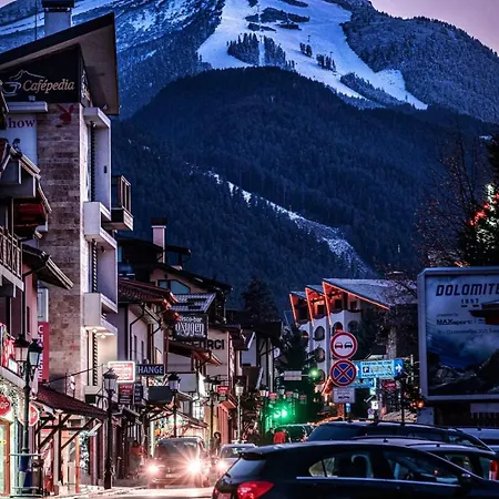 зорница ゲストハウス 3*